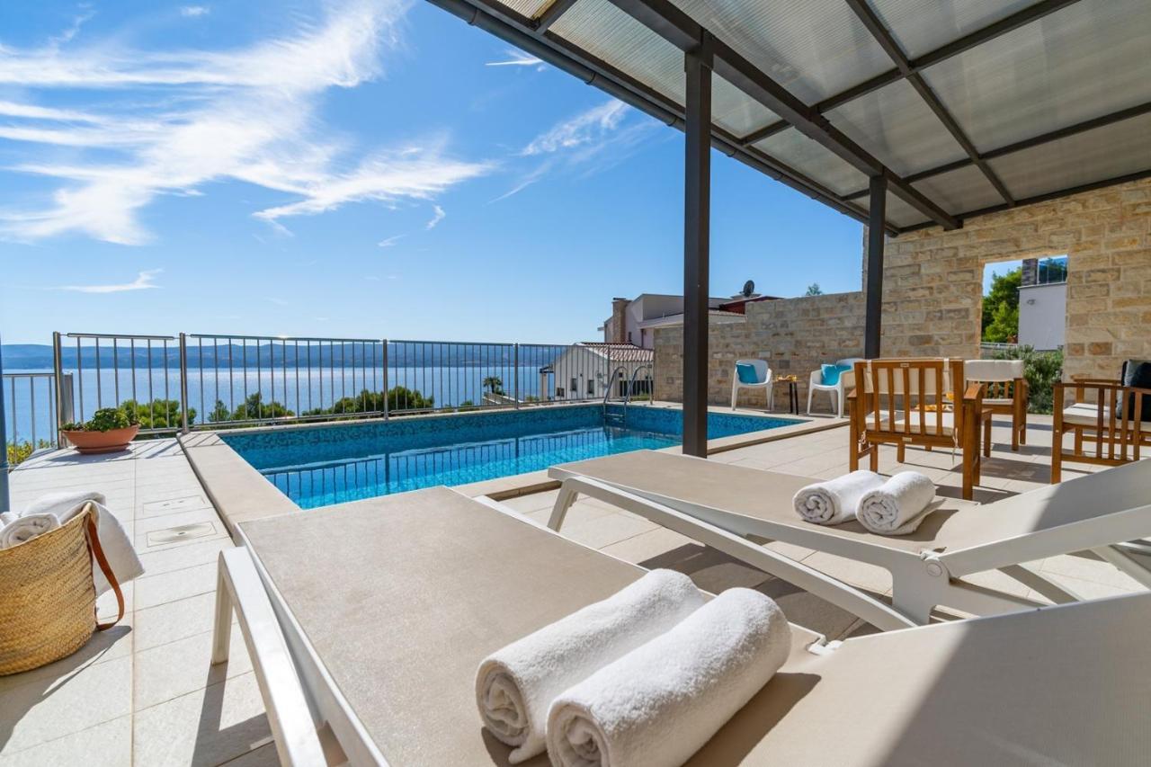 Villa Oslo - Luxury Place With Sea Views & Heated Pool, 300M Far From Sandy Beach Omiš Exterior foto