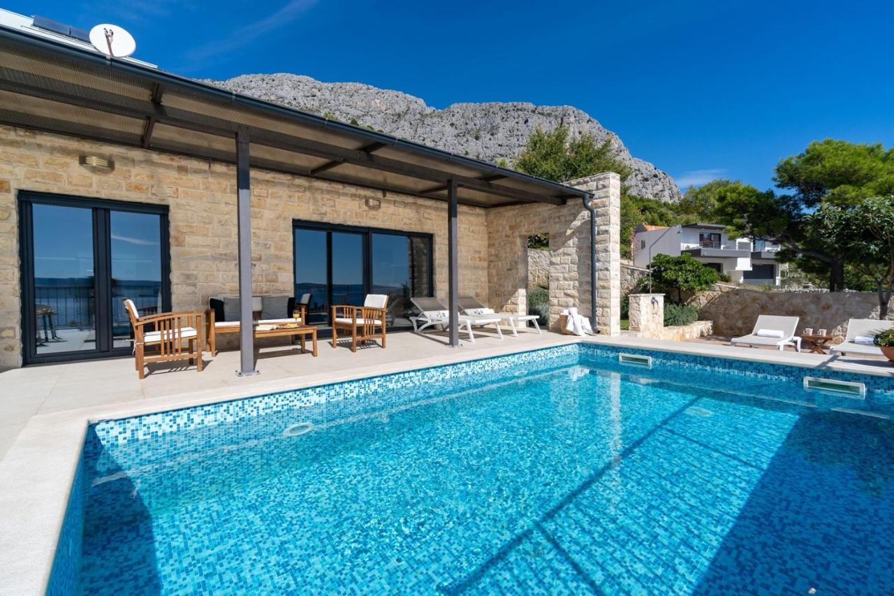 Villa Oslo - Luxury Place With Sea Views & Heated Pool, 300M Far From Sandy Beach Omiš Exterior foto