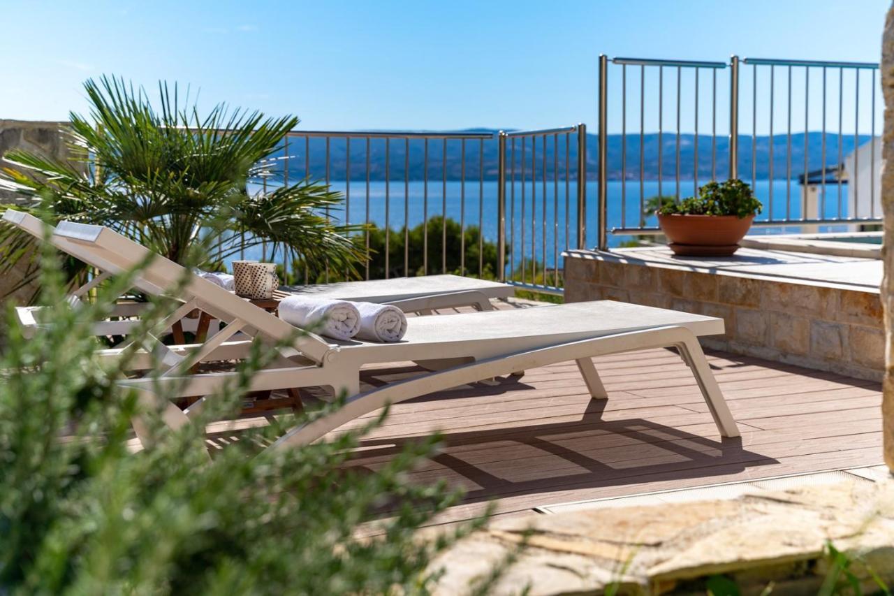 Villa Oslo - Luxury Place With Sea Views & Heated Pool, 300M Far From Sandy Beach Omiš Exterior foto