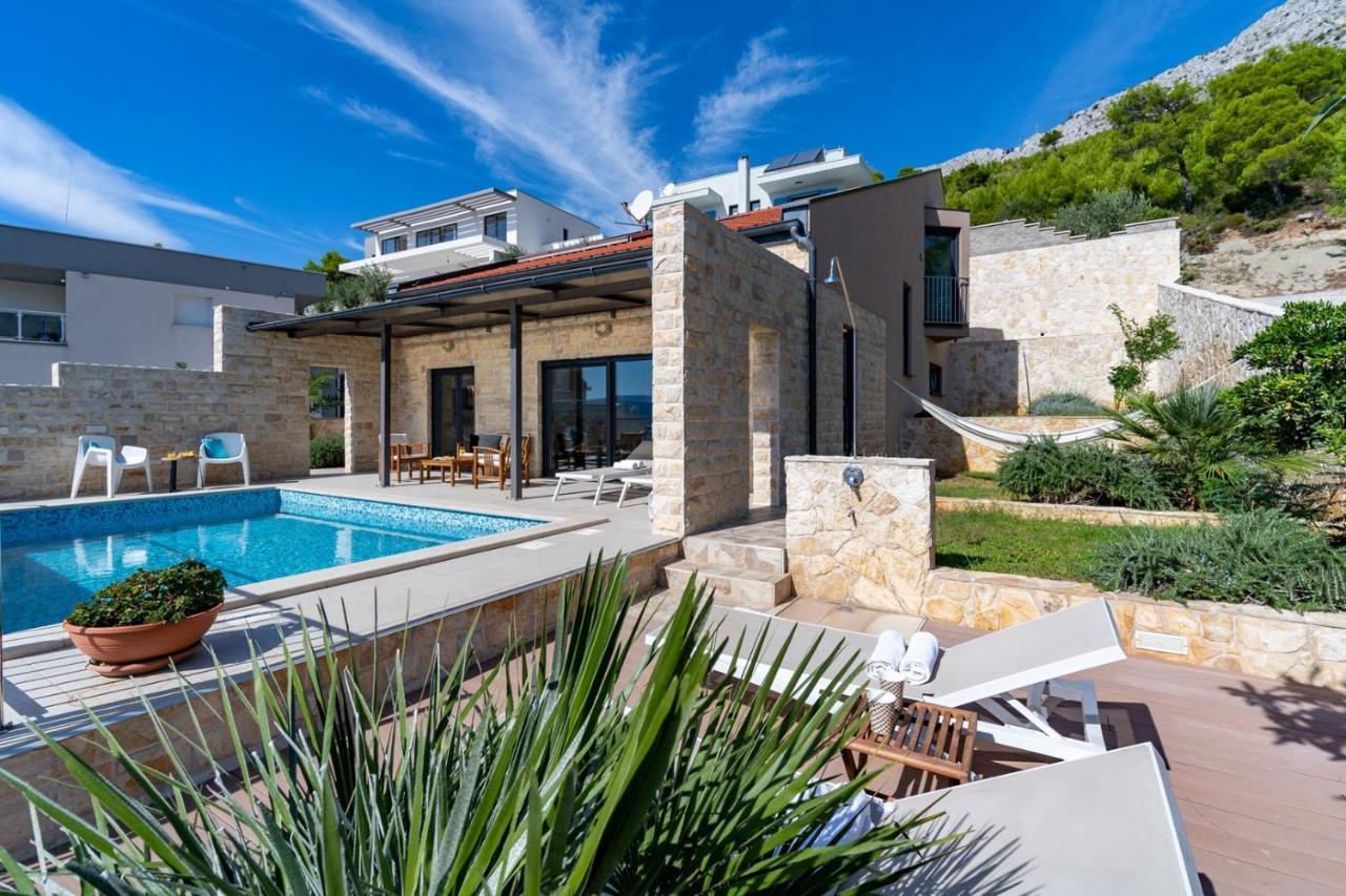 Villa Oslo - Luxury Place With Sea Views & Heated Pool, 300M Far From Sandy Beach Omiš Exterior foto